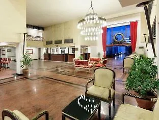 Cesars & Boutique فندق بودروم